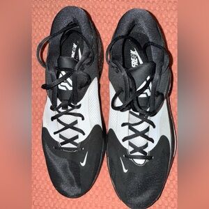 Nike Men’s Zoom Freak 4 TB Blk & white Giannis Antetokounmpo Size 13